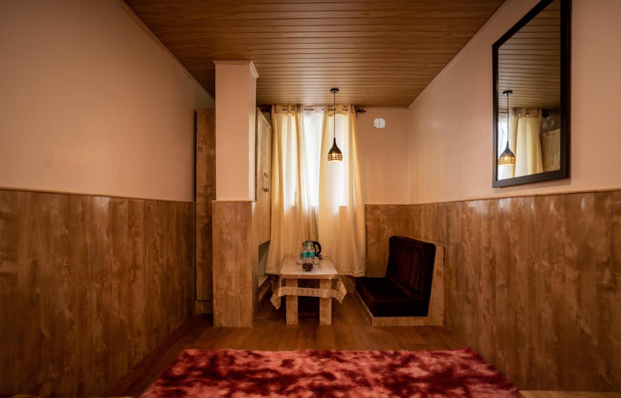 Darjeeling Guest House Deluxe Exterior foto