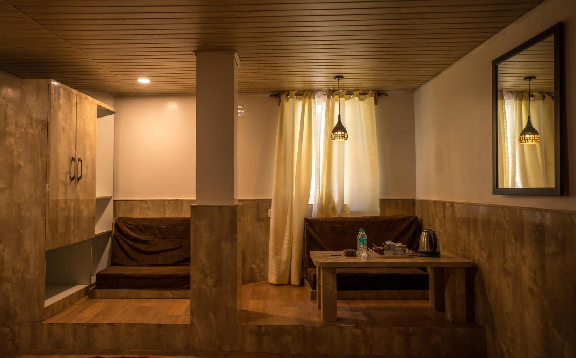 Darjeeling Guest House Deluxe Exterior foto